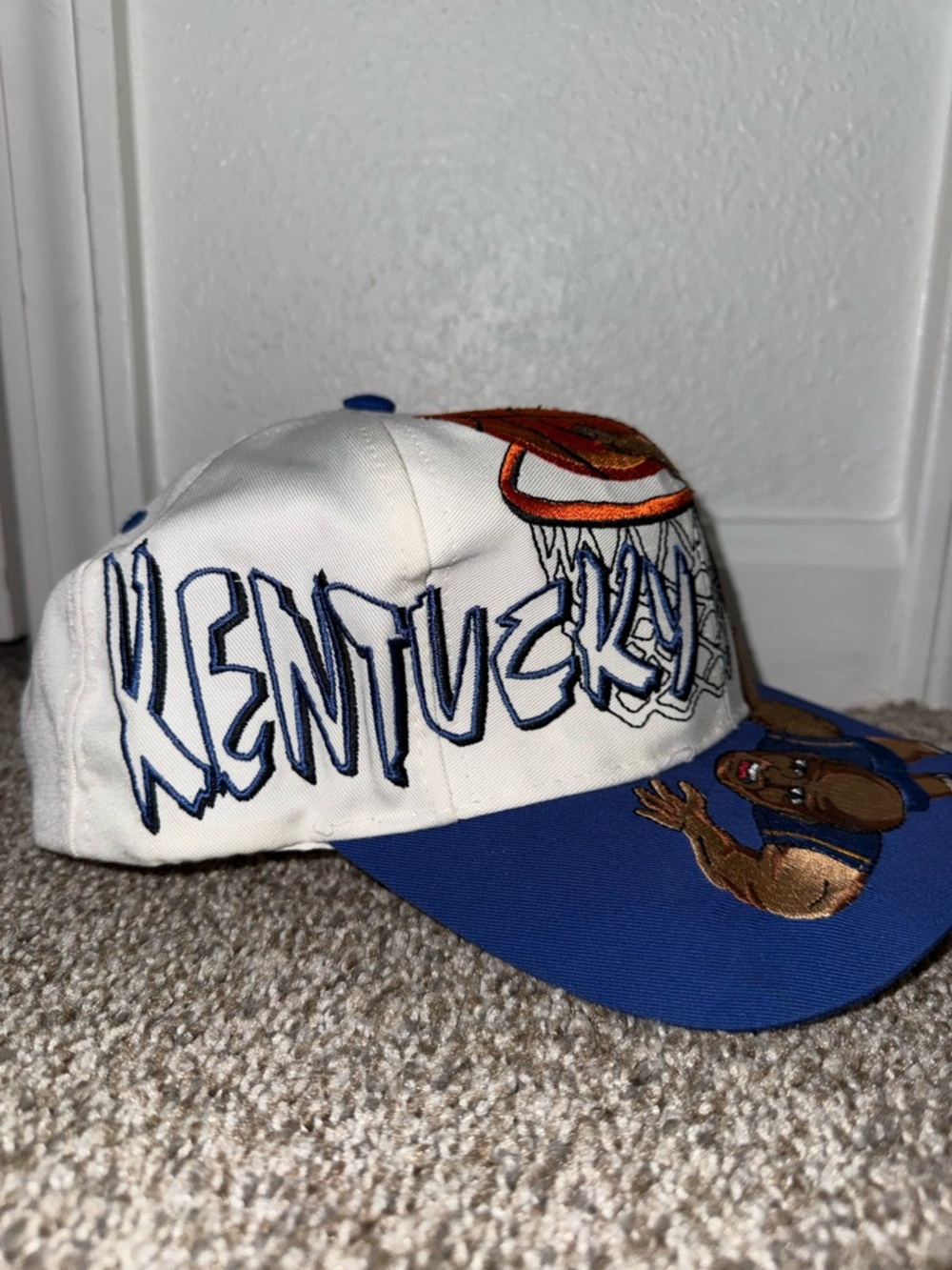 Vintage Kentucky Basketball Snapback Hat - Picture 3 of 6